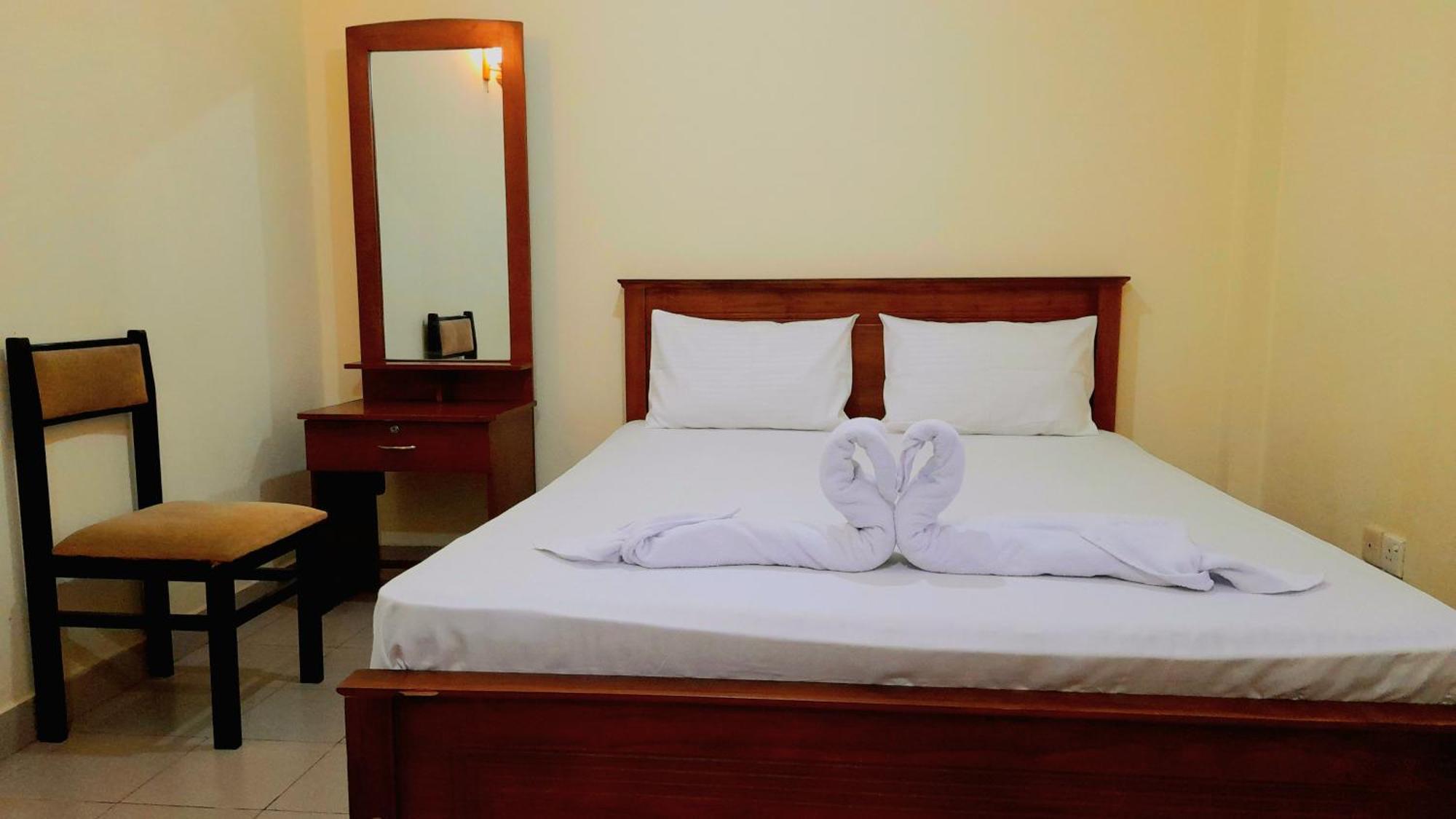 Madara Hotel Горана Екстер'єр фото